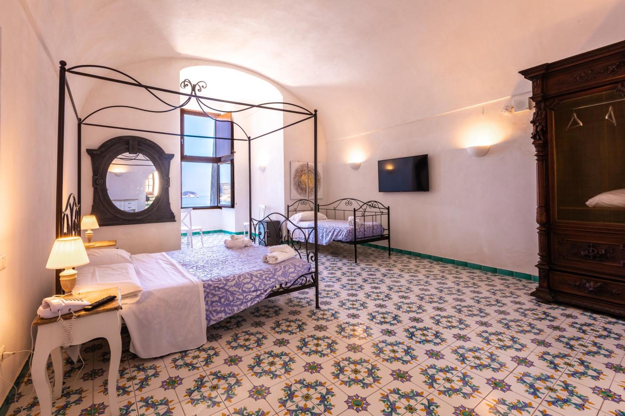 Hotel Torre Dei Borboni Ponza Luaran gambar