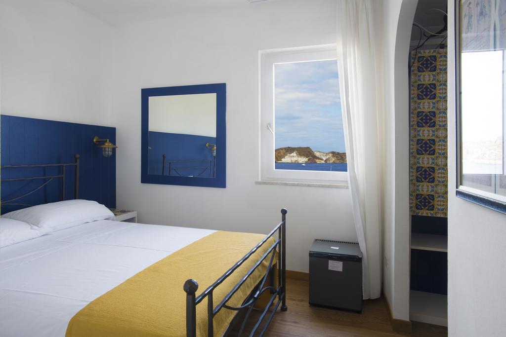 Hotel Torre Dei Borboni Ponza Luaran gambar